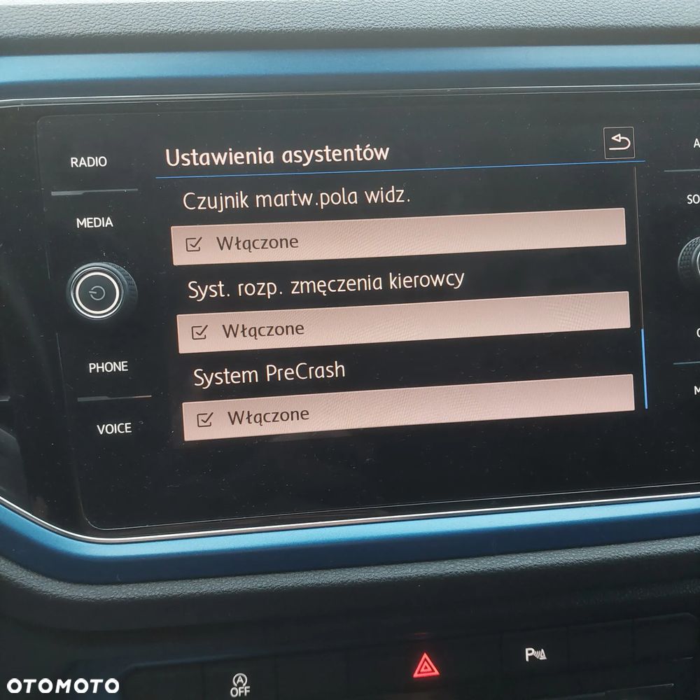 Volkswagen T-Roc 1.5 TSI ACT Premium - 23
