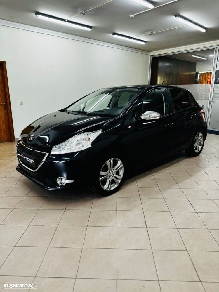 Peugeot 208 1.2 VTi SE Style - 10