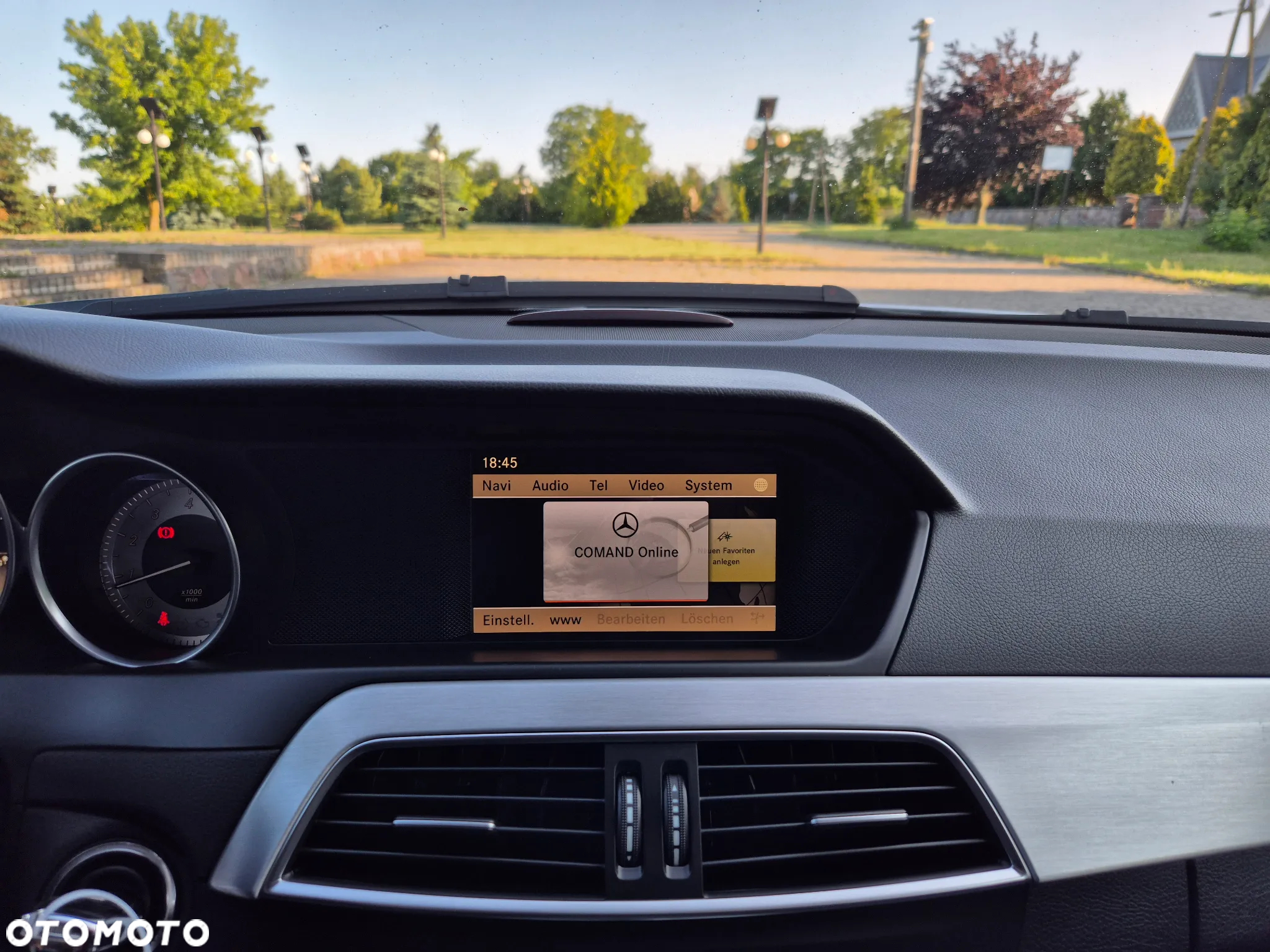 Mercedes-Benz Klasa C 200 T (BlueEFFICIENCY) Avantgarde - 29