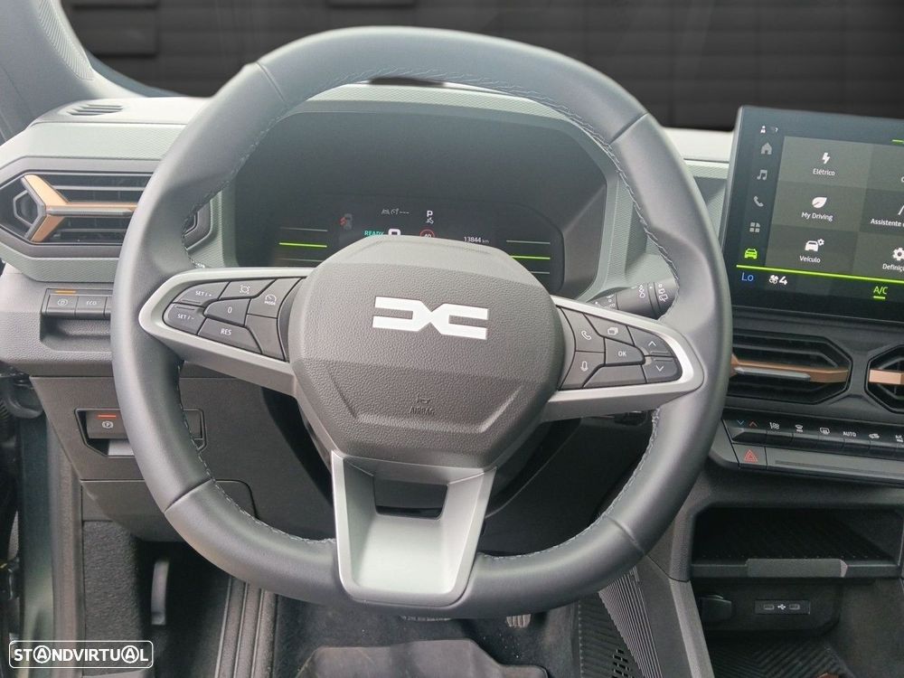 Dacia Duster 1.6 Hybrid Extreme - 11