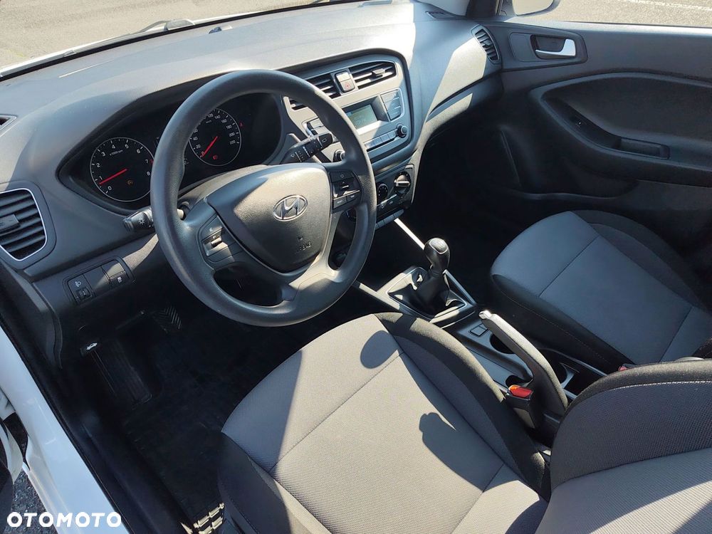 Hyundai i20 1.2 Classic Plus - 9
