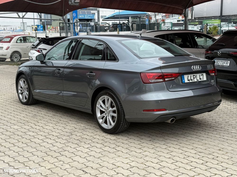 Audi A3 Limousine 1.6 TDI Sport S tronic - 4