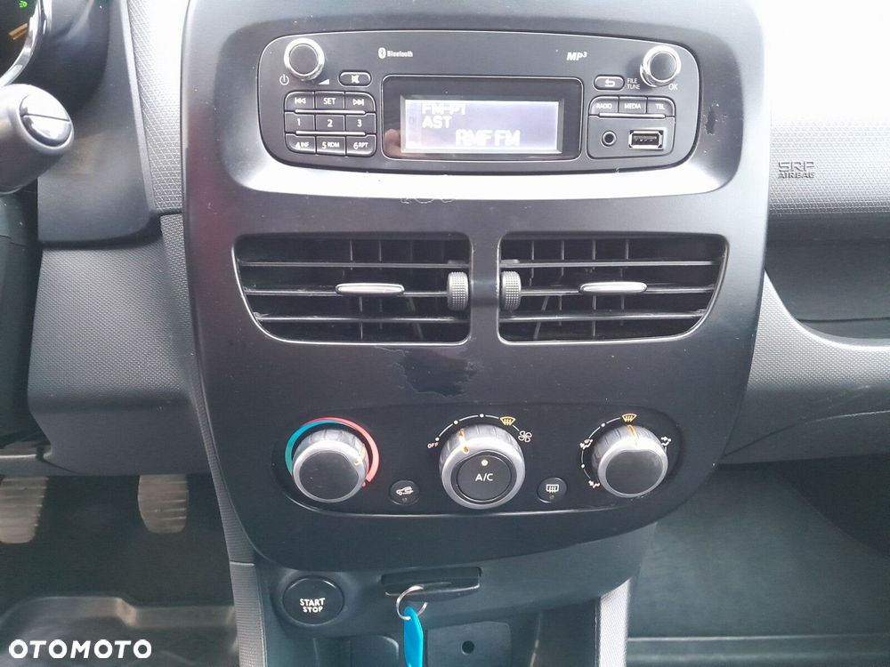 Renault Clio - 18