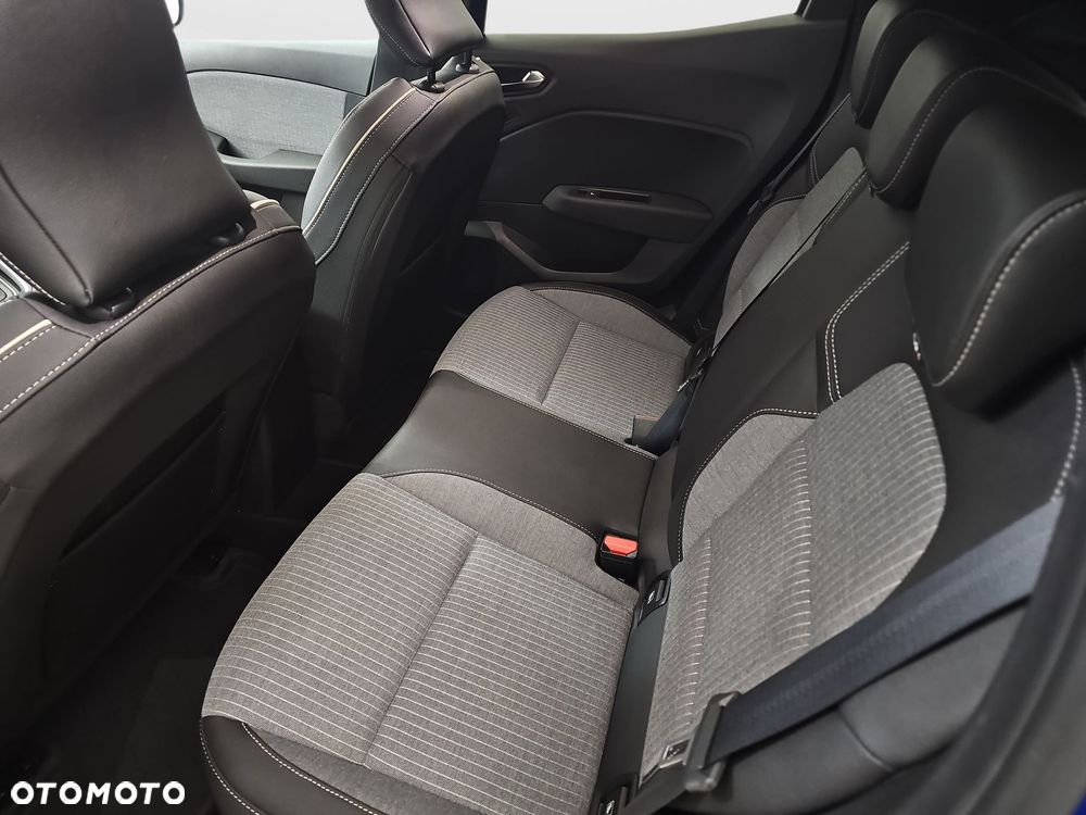 Renault Clio - 29