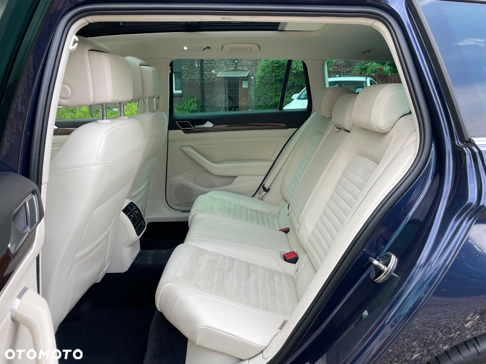 Volkswagen Passat - 18