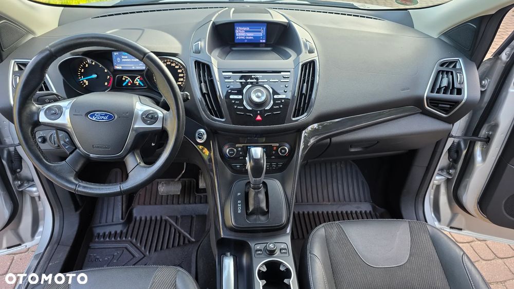 Ford Kuga 1.6 EcoBoost 4x4 Titanium - 29