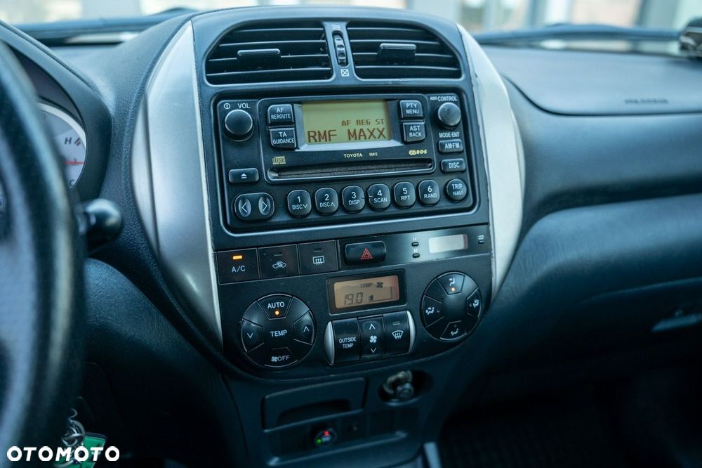 Toyota RAV4 4x4 Edition - 18