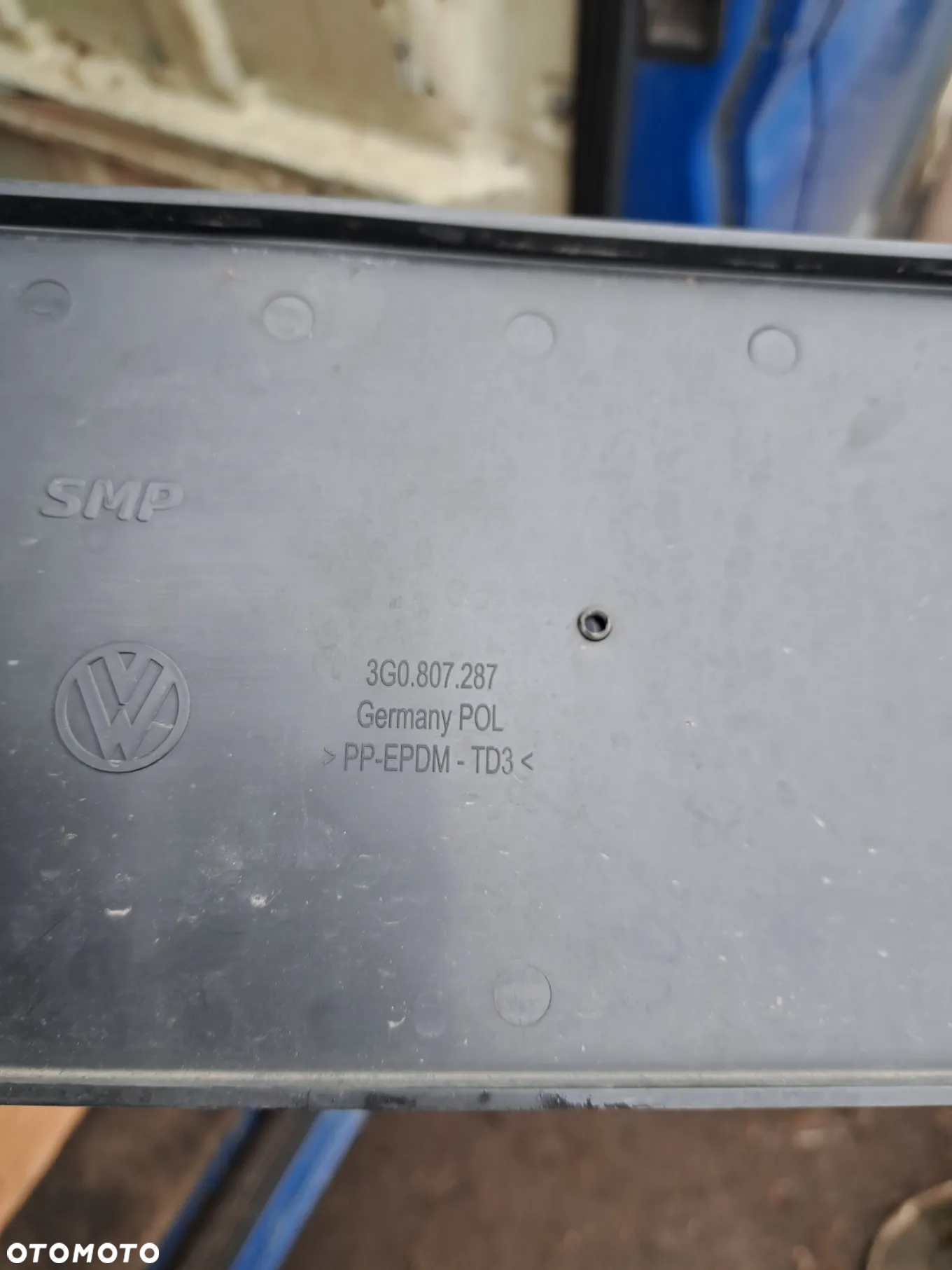 Ramka Tablicy Rejestracyjnej VW Passat B8 GTE 3G0807287 Ramka Podkładka Tablicy Przód VW Passat GTE - 3