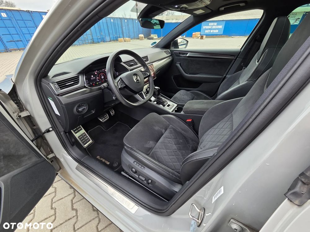 Skoda Superb 2.0 TSI 4x4 Sportline DSG - 11
