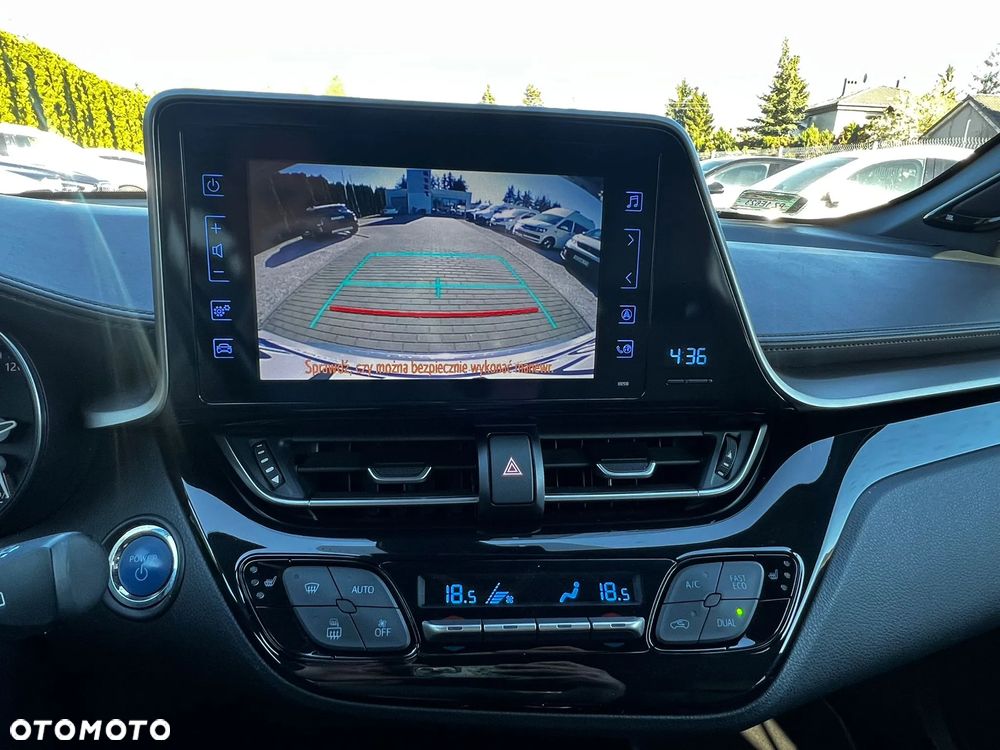 Toyota C-HR 1.8 Hybrid Neon Lime powered by JBL - 10