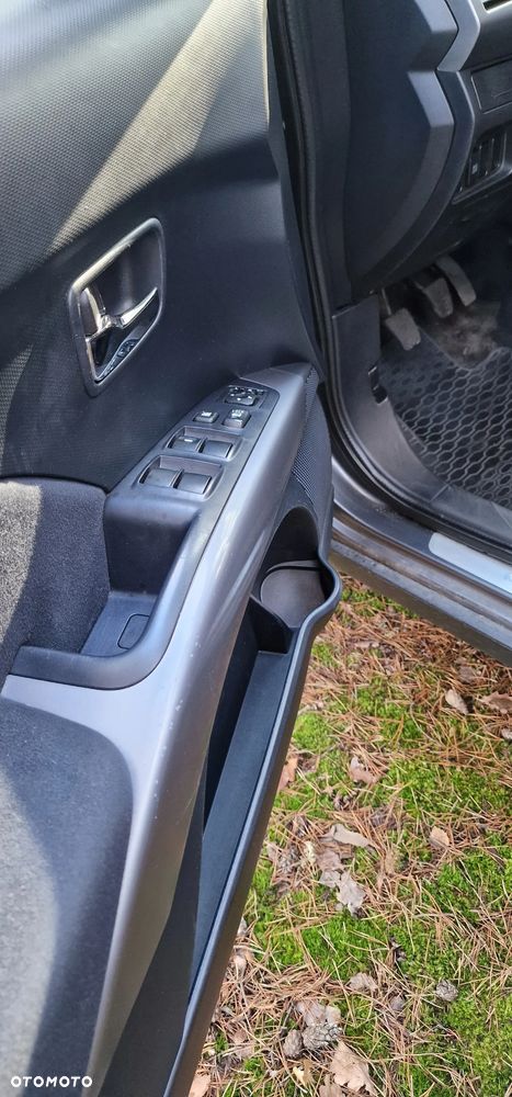 Mitsubishi Outlander 2.0 DID Intense + - 17