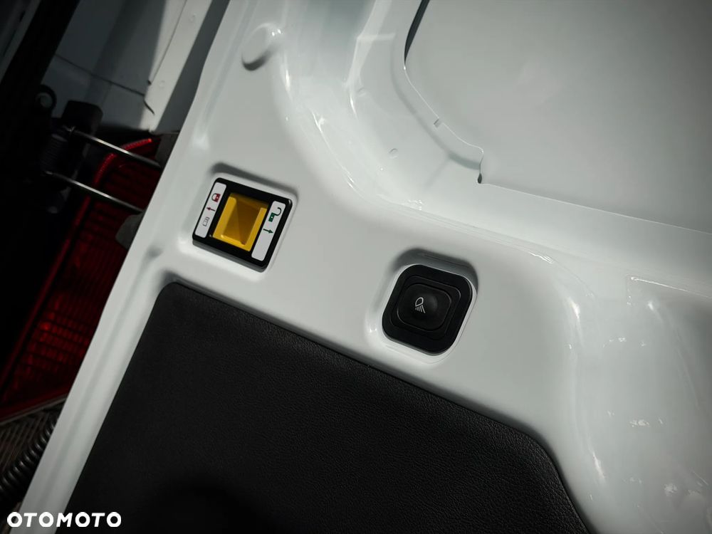 Ford Transit - 19
