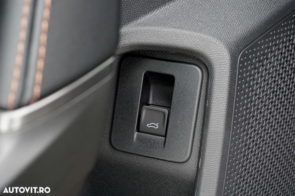 Cupra Leon 1.5 eTSI DSG MHEV - 12