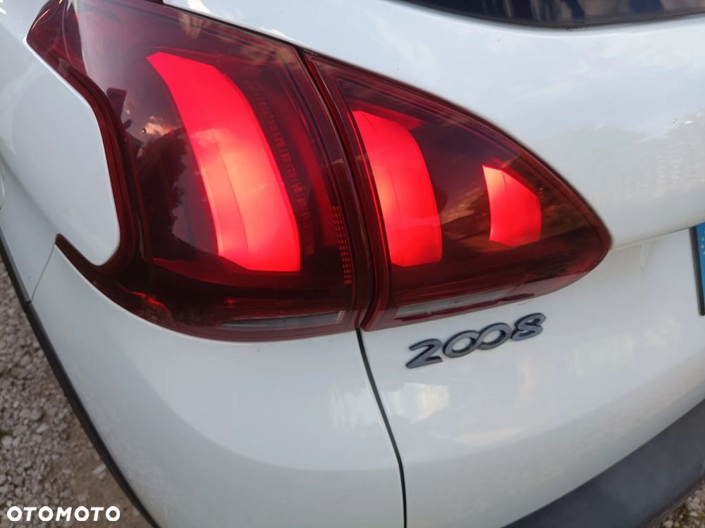 Peugeot 2008 1.6 BlueHDi Allure - 26