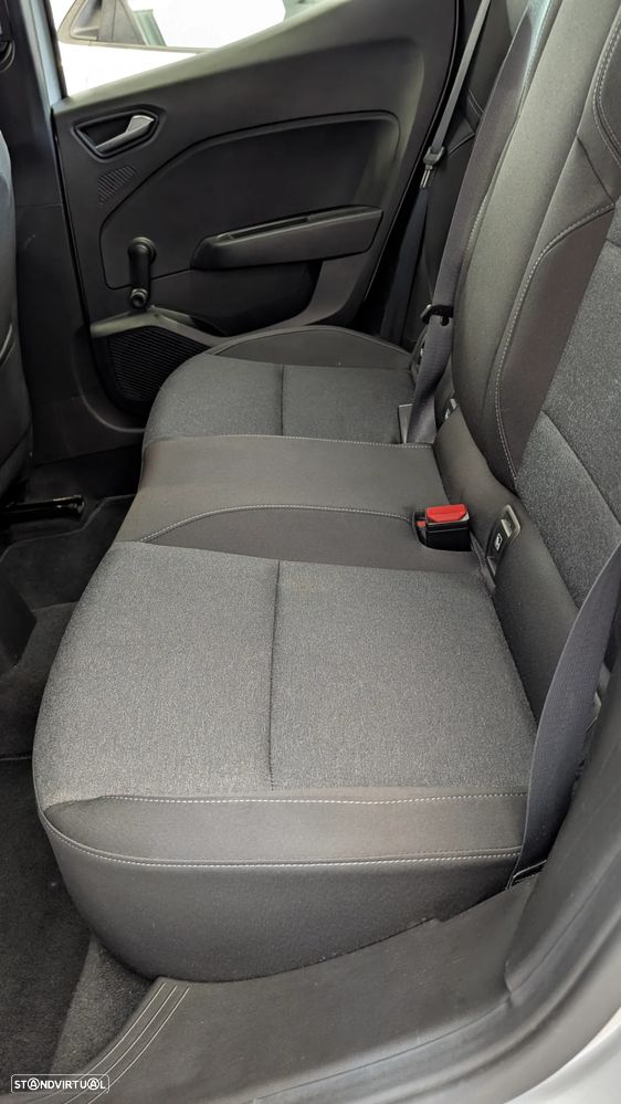 Renault Clio - 16