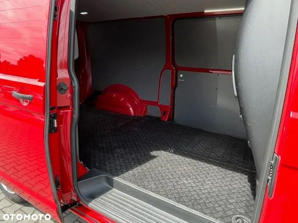 Volkswagen Transporter - 15