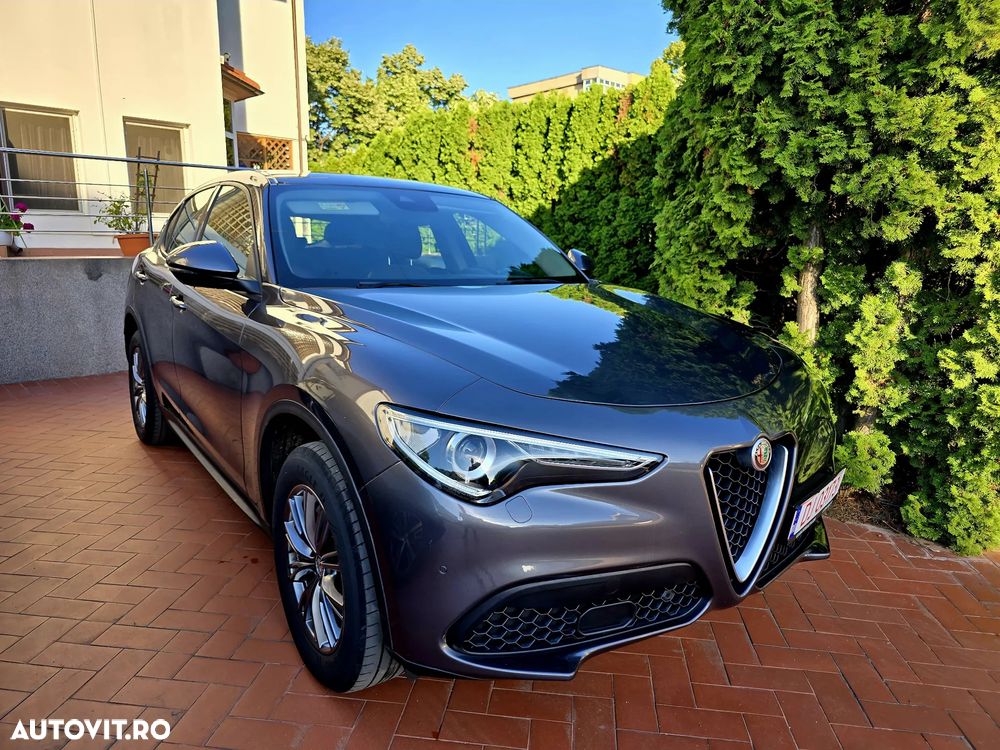 Alfa Romeo Stelvio 2.0 Turbo 16V AT8-Q4 Sprint - 1
