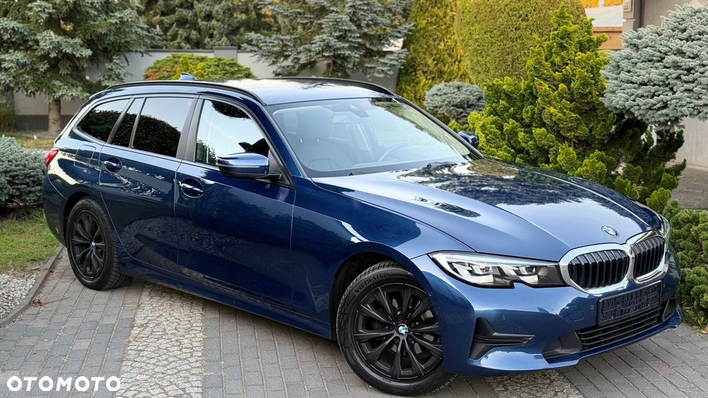 BMW Seria 3 318i - 1