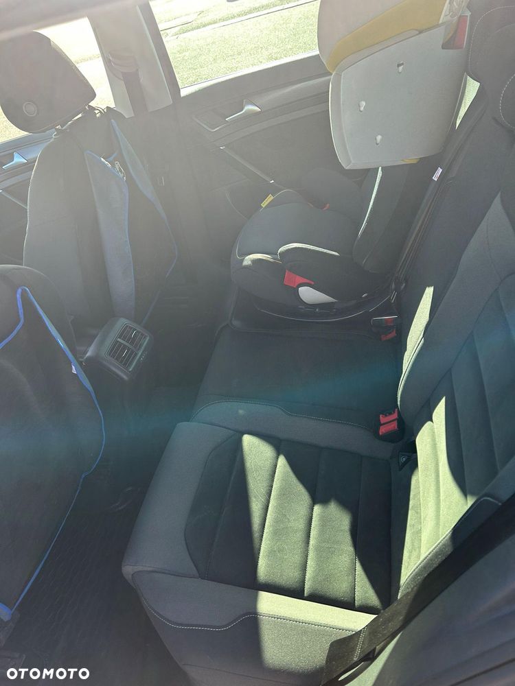 Volkswagen Golf - 7