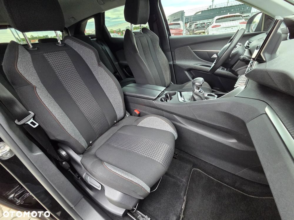 Peugeot 3008 1.5 BlueHDi Active Pack S&S EAT8 - 35
