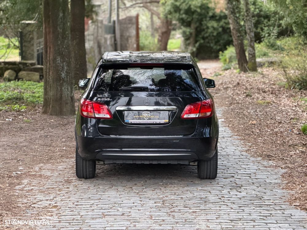 Mercedes-Benz B 250 e Electric Drive - 30