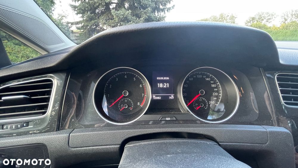 Volkswagen Golf 1.0 TSI Trendline - 29