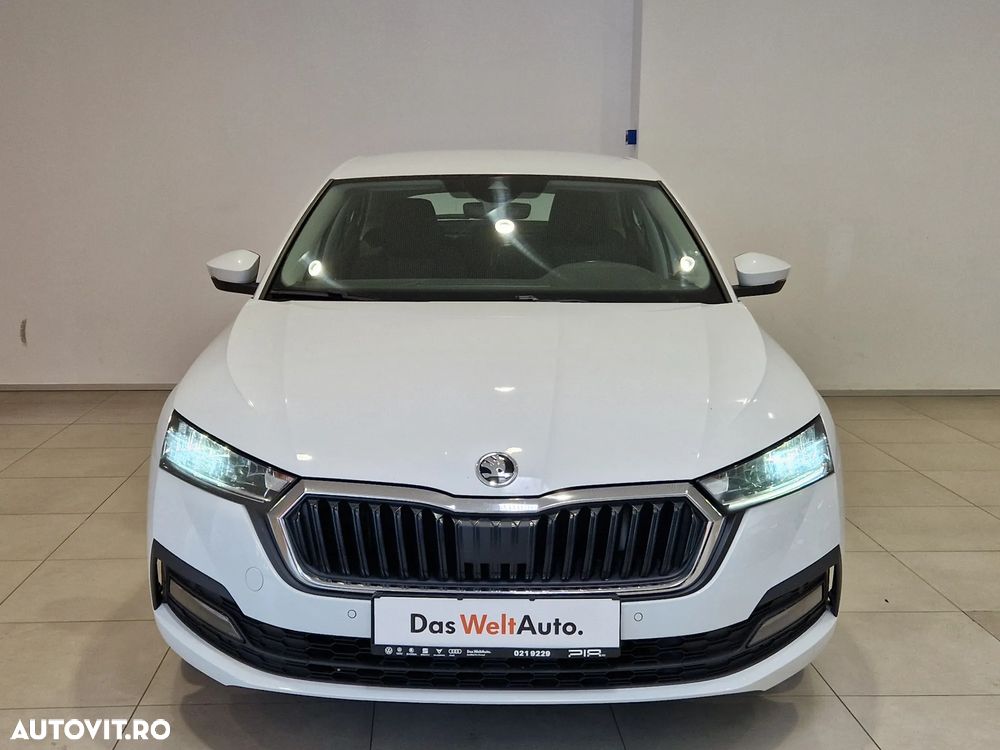 Skoda Octavia 1.5 TSI DSG MHEV Ambition - 2
