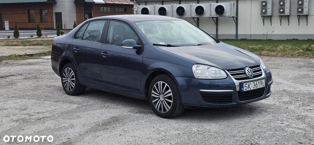 Volkswagen Jetta 1.9 TDI Trendline - 16