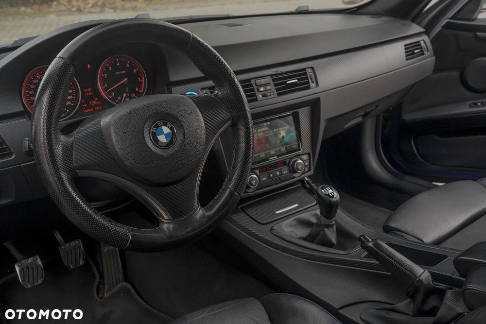 BMW Seria 3 325i - 31