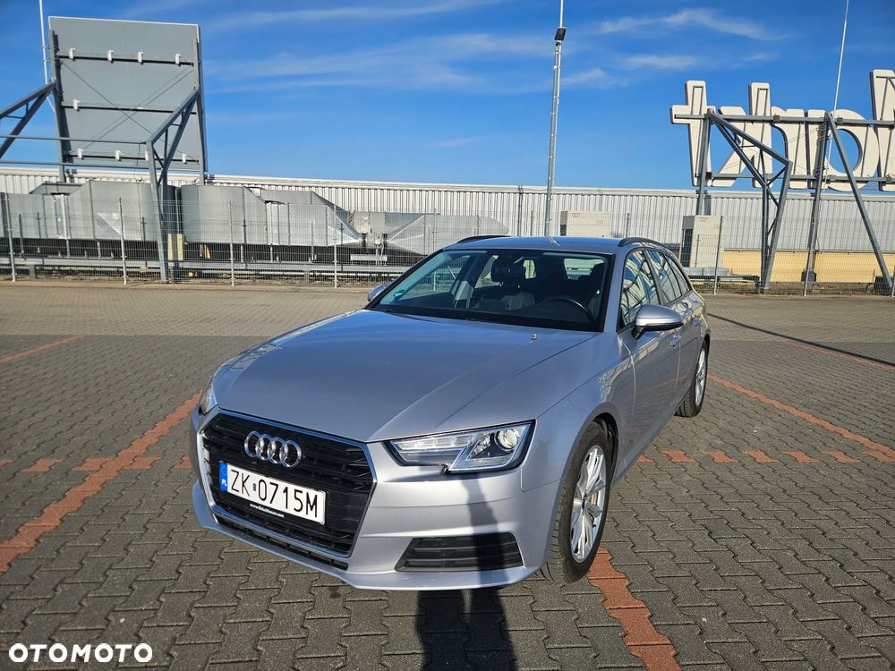 Audi A4 Avant 2.0 TDI ultra - 4