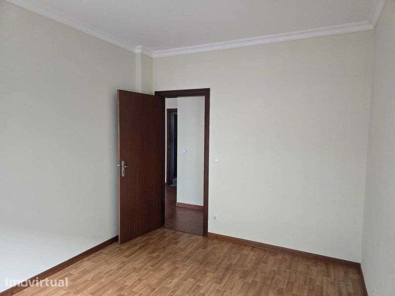 Apartamento T2 para Arrendamento - Grande imagem: 5/11