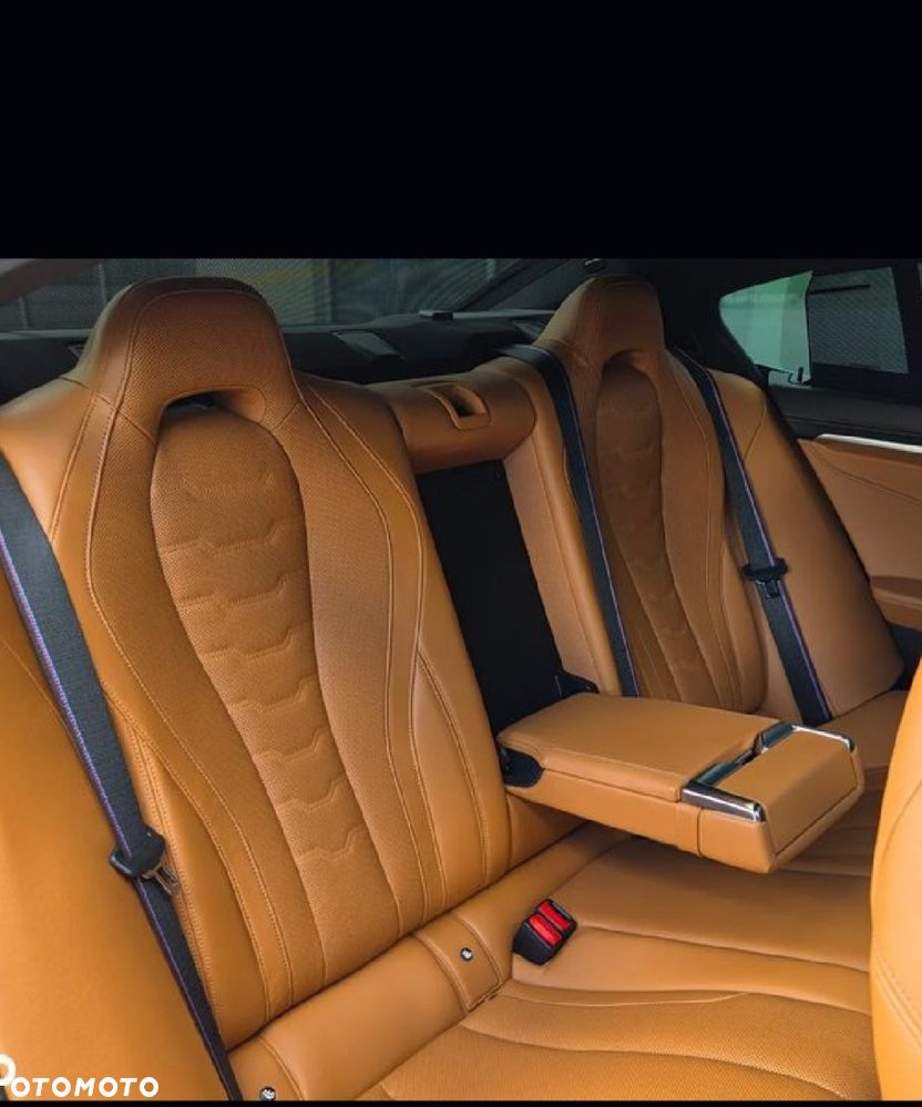 BMW M8 - 7
