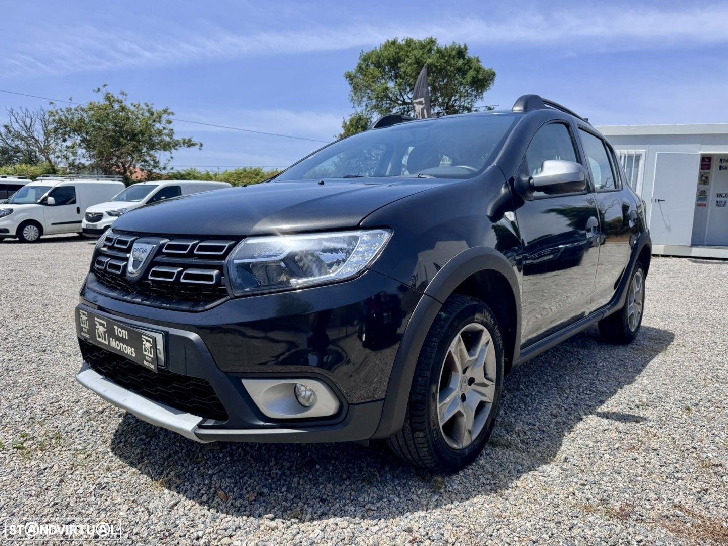 Dacia Sandero - 1