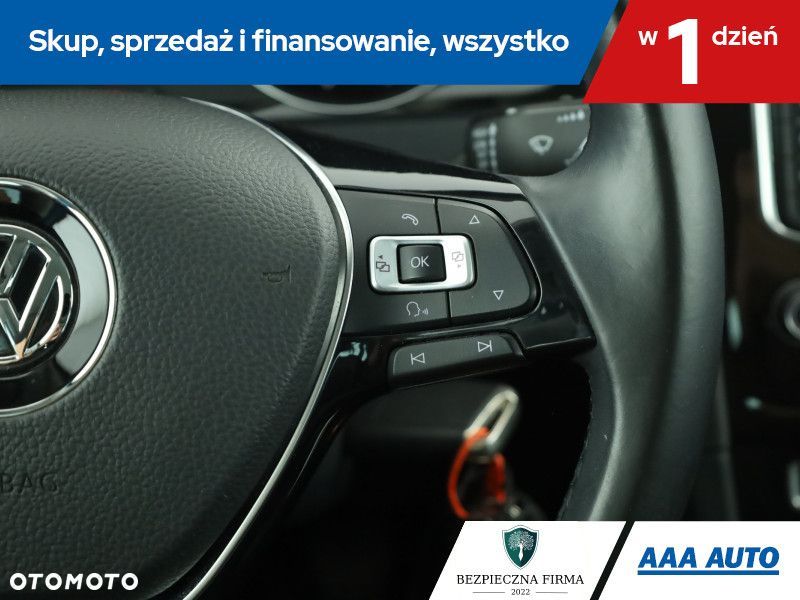 Volkswagen Golf Variant - 18