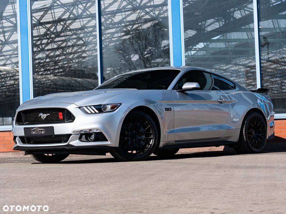 Ford Mustang - 2