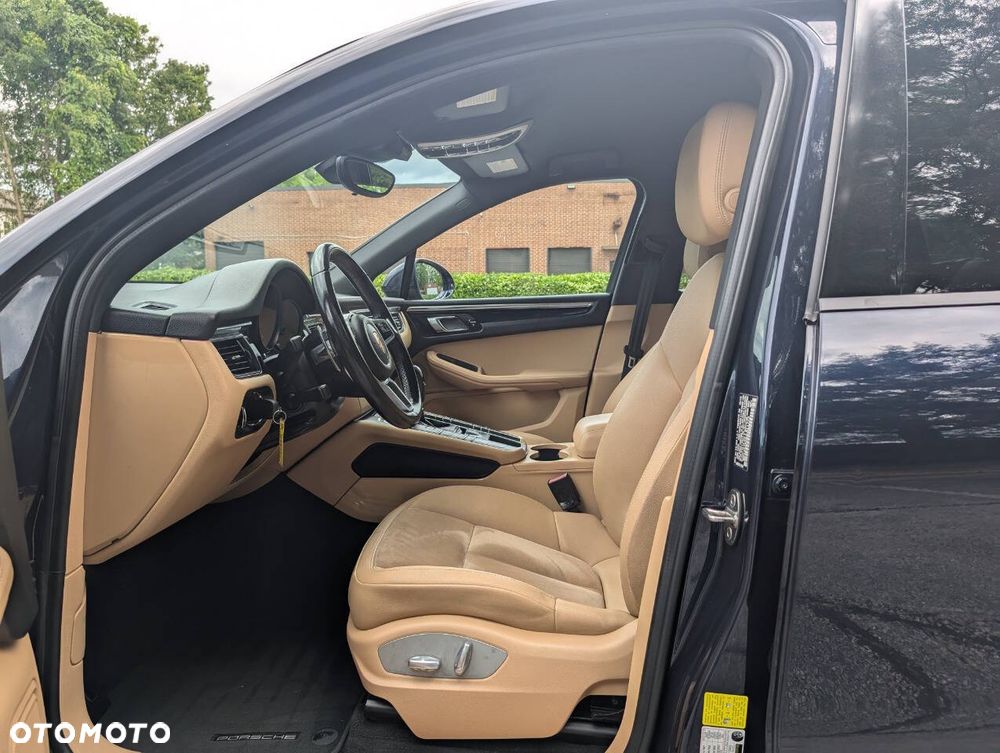 Porsche Macan Standard - 22
