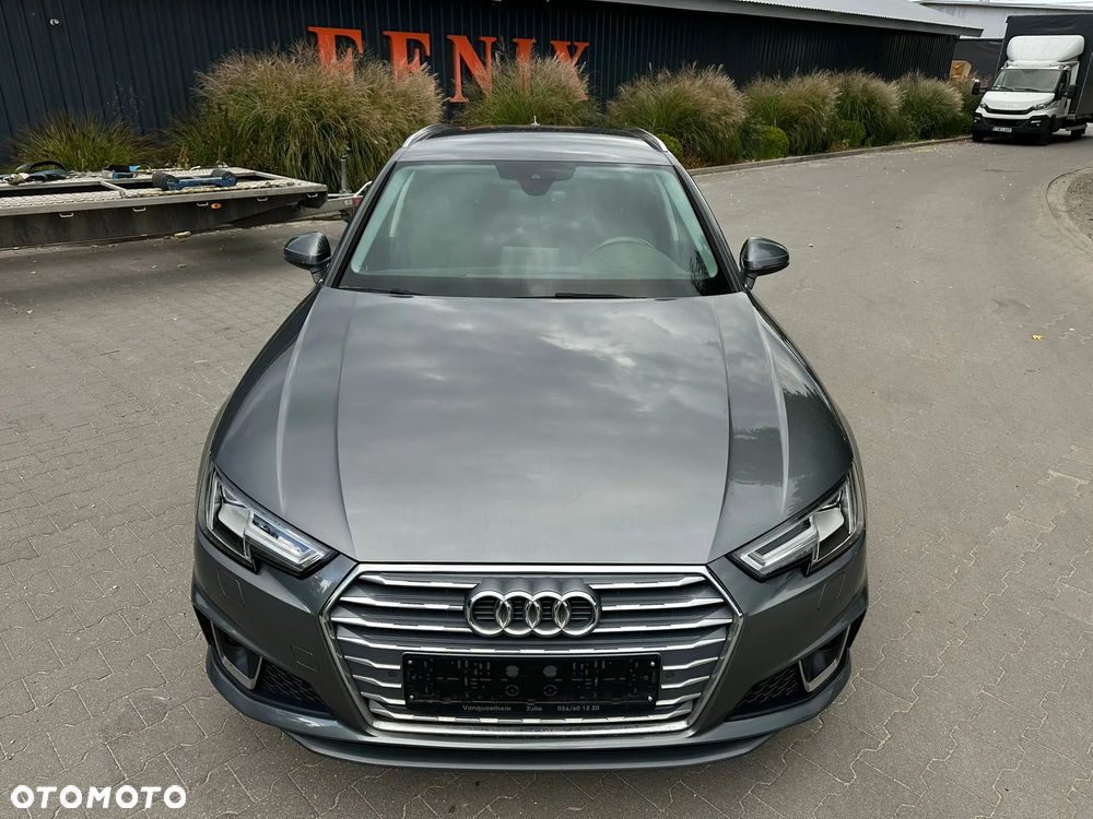 Audi A4 - 1