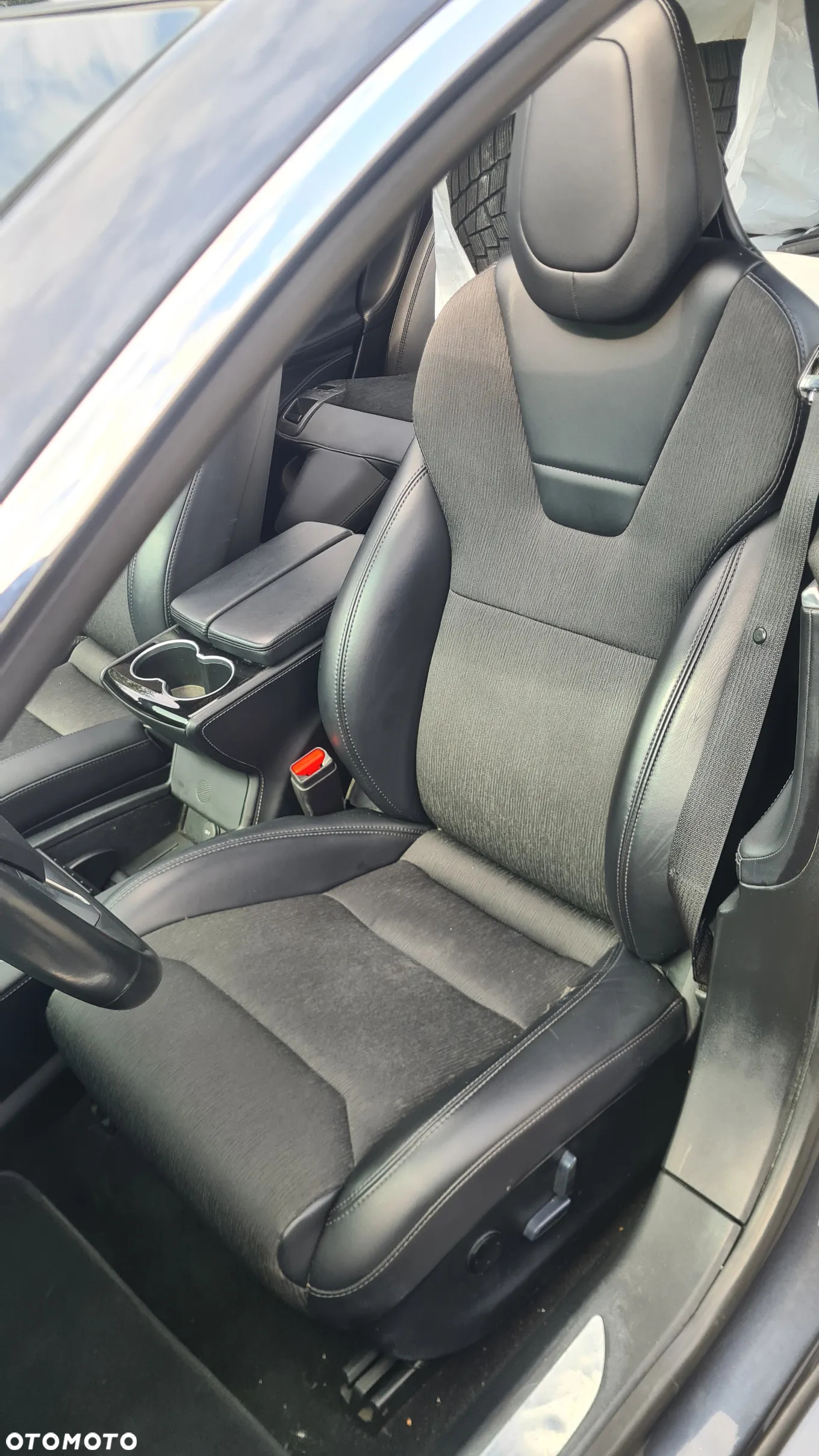 Tesla Model S Standard - 17