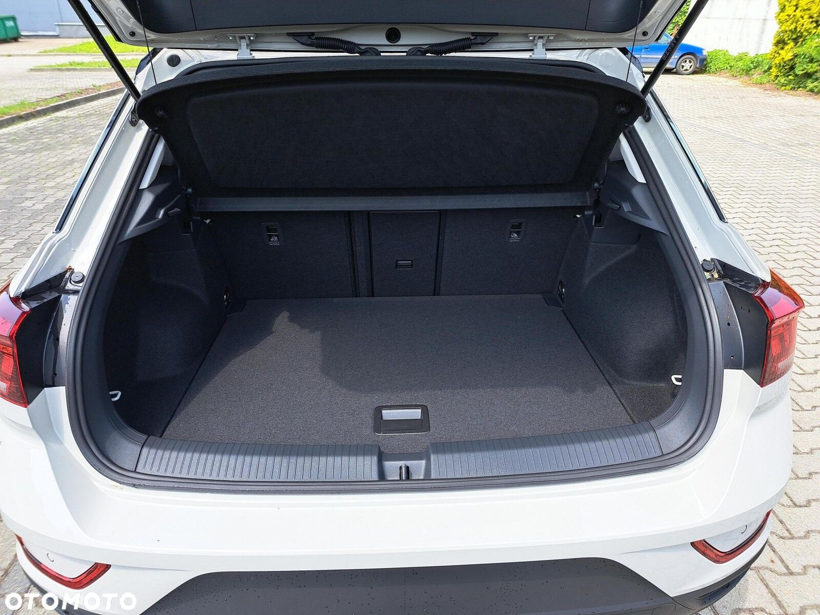 Volkswagen T-Roc 1.5 TSI Life Plus DSG - 17