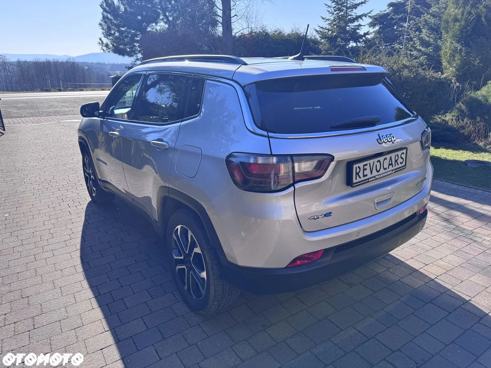 Jeep Compass - 2