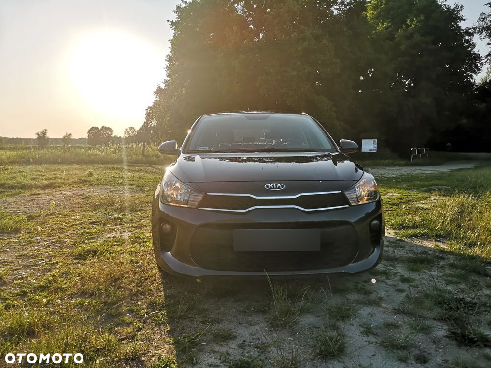 Kia Rio - 8