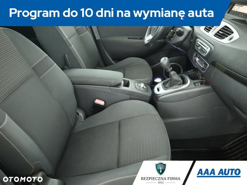 Renault Scenic - 8