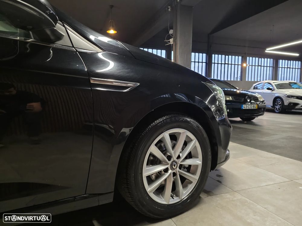 Renault Mégane Sport Tourer 1.5 dCi Intens - 33
