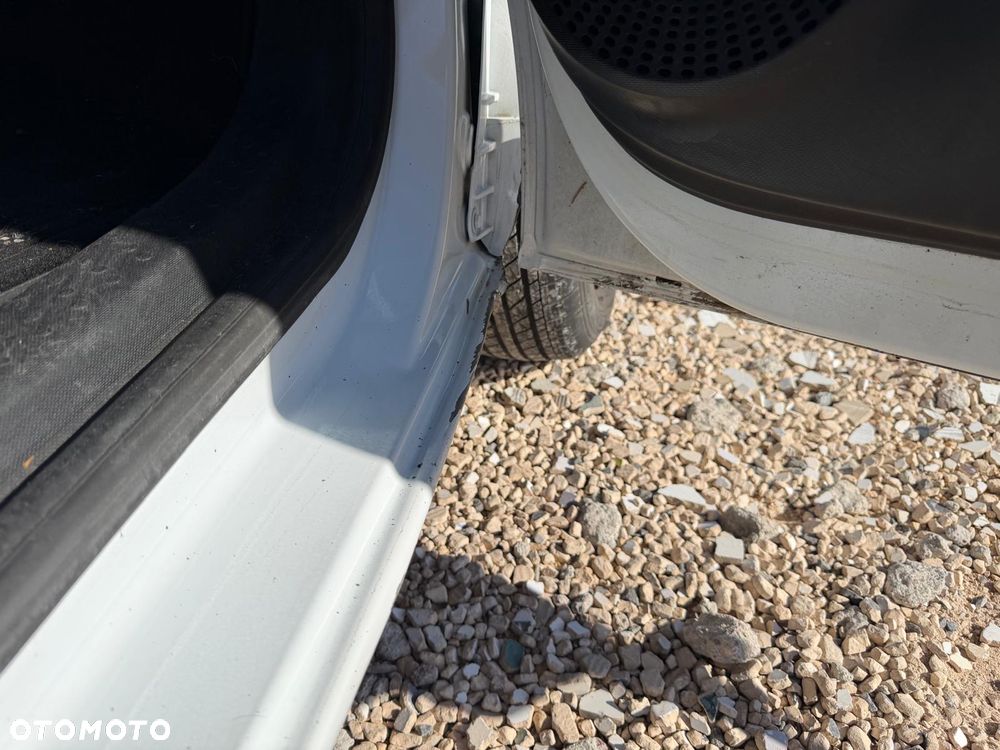 Renault Twingo SCe 75 INTENS - 23