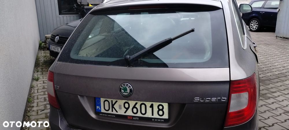 Skoda Superb 2.0 TDI Elegance - 6