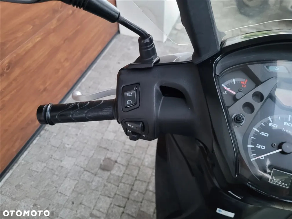 Honda SH - 10