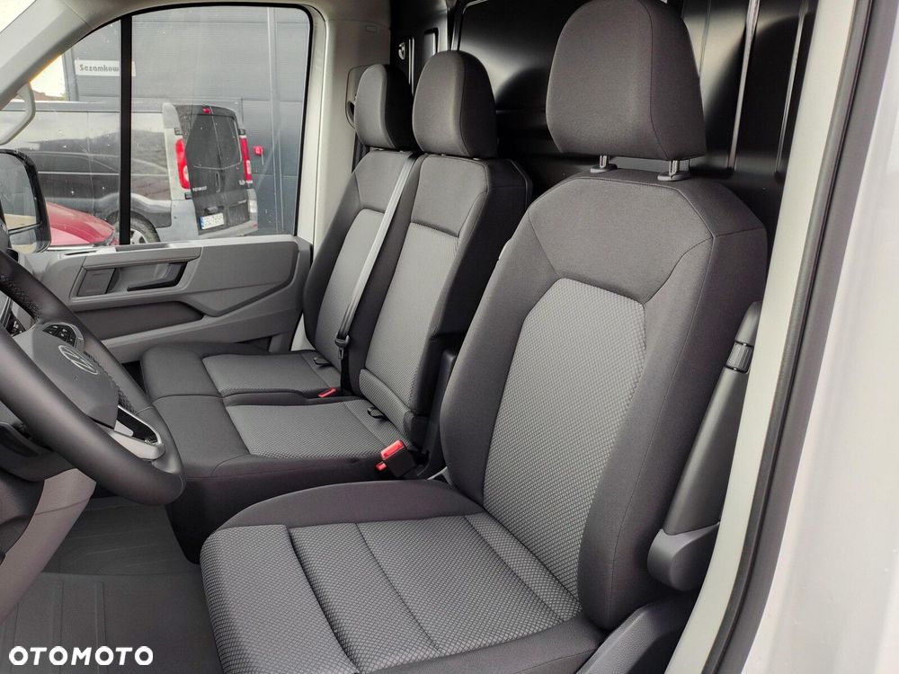 Volkswagen Crafter 35 Furgon z wysokim dachem silnik: 2,0 l EU6 SCR 177 KM, przedni 8-bieg.automatyczna, r.o : 4490 mm - 11