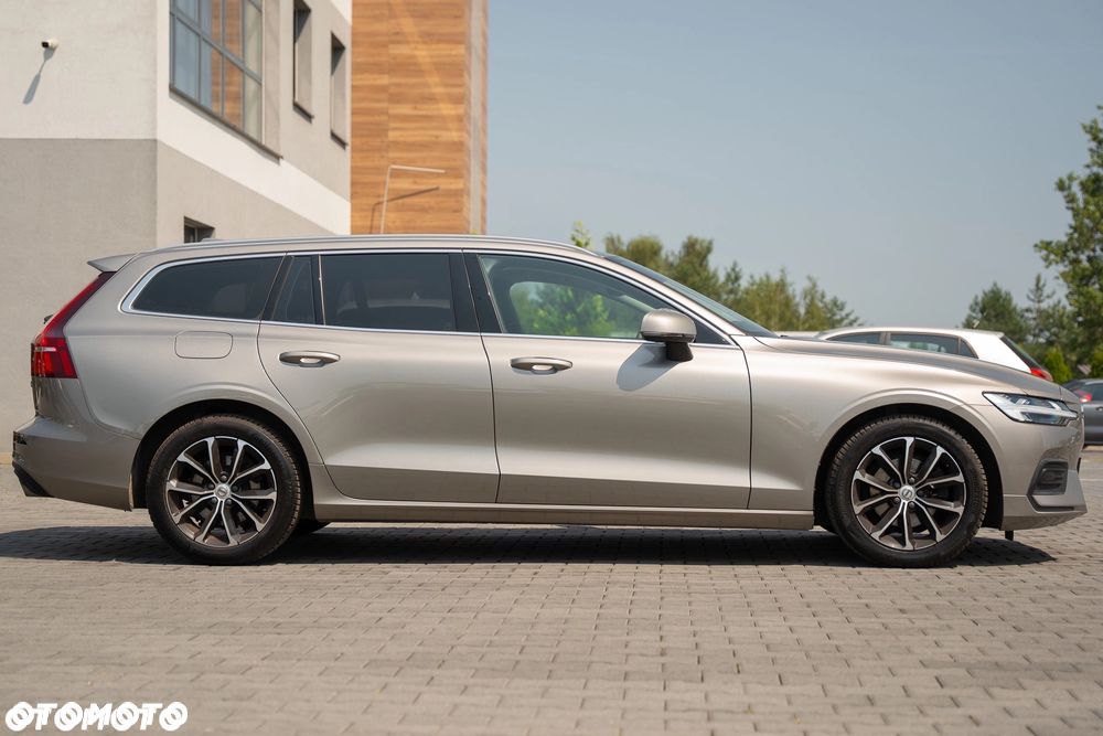 Volvo V60 D3 Momentum Core - 17