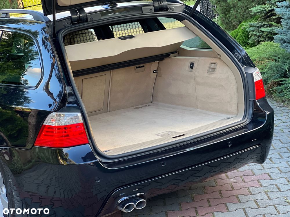 BMW Seria 5 530d xDrive - 15