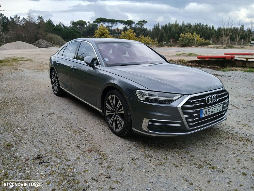 Audi A8 - 2